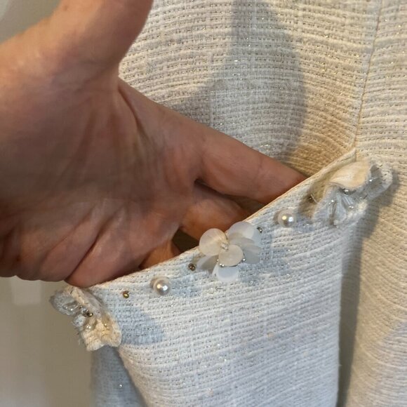 MIRI White Tweed Formal Dress Size 4 Metallic Embellished Wedding Bride - Picture 7 of 8